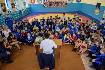 Встреча Романа Власова с воспитанниками школы греко-римской борьбы клуба 